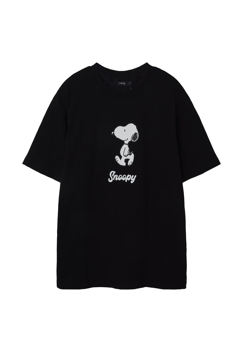 Camiseta de algodón negra con un gráfico blanco de Snoopy y la palabra "Snoopy" debajo. Mangas cortas y escote redondo.