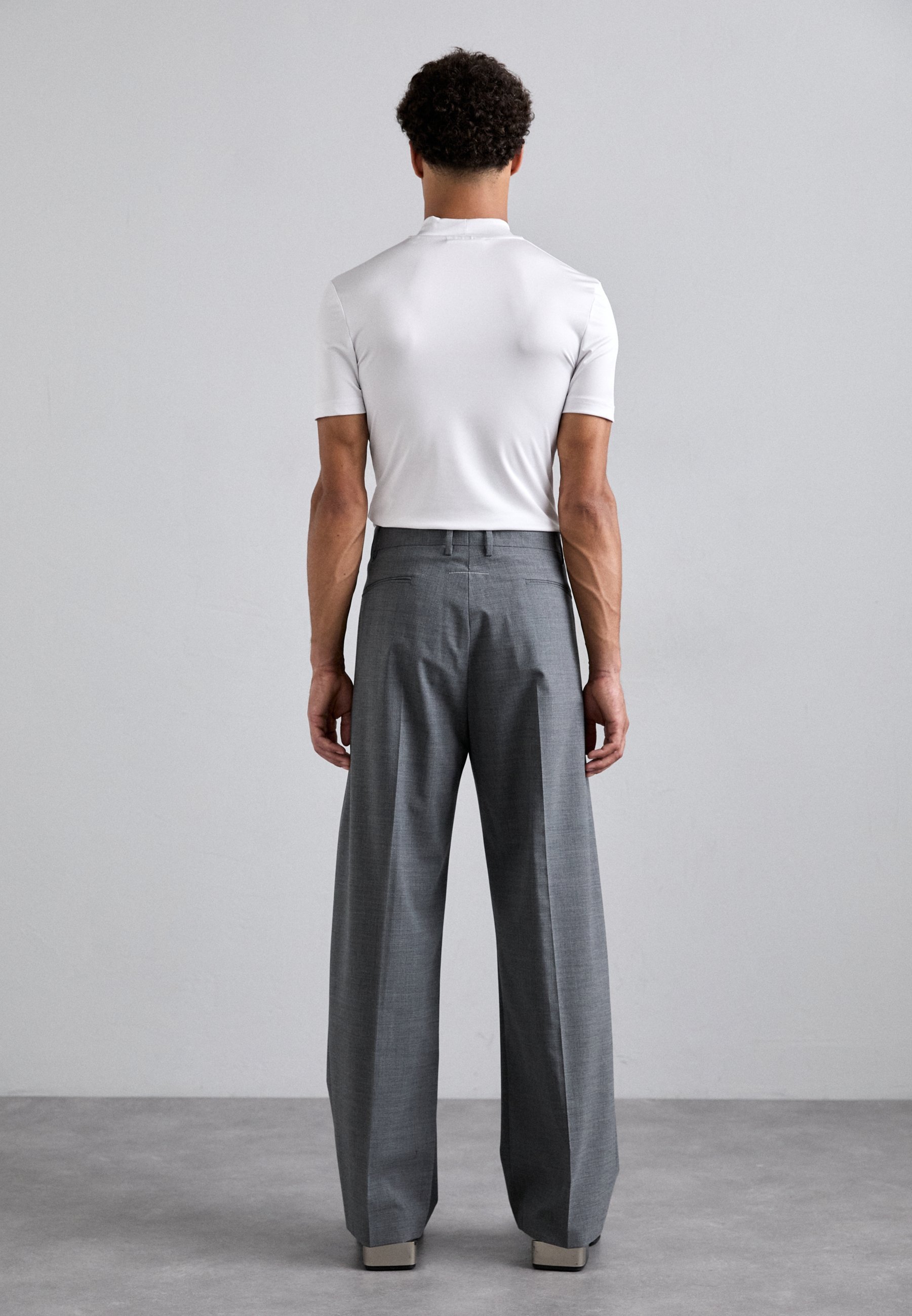パンツ Mm6 By Maison Margiela Medium Grey Tailored Trousers 23910018_53986174_600.jpg