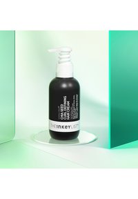The INKEY List CHIA SEED CURL DEFINING HAIR CREAM - Hair Treatment - transparent