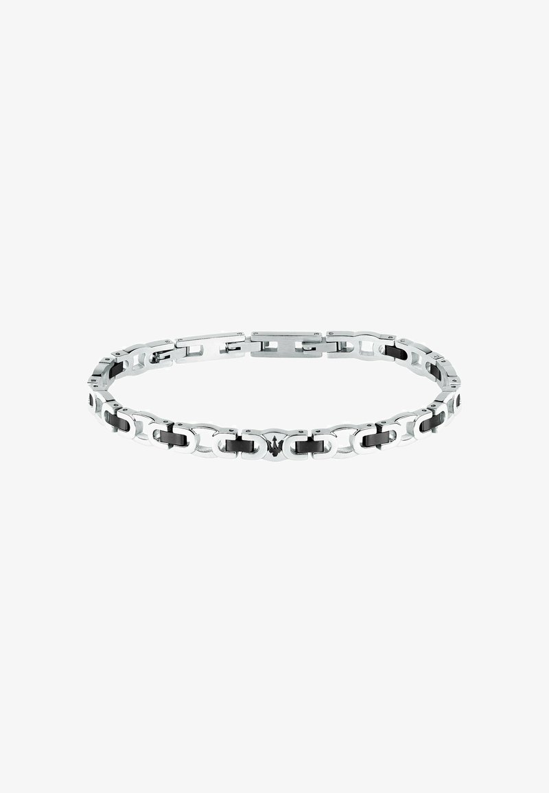 Bracciale in metallo argento con maglie intrecciate e accenti neri, superficie liscia e dettagli hardware rettangolari.