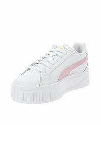 Białe sneakersy z fakturowaną skórzaną cholewką, z jasnoróżowym paskiem, grubą białą podeszwą i sznurowaniem. Złoty akcent z logo na języku.