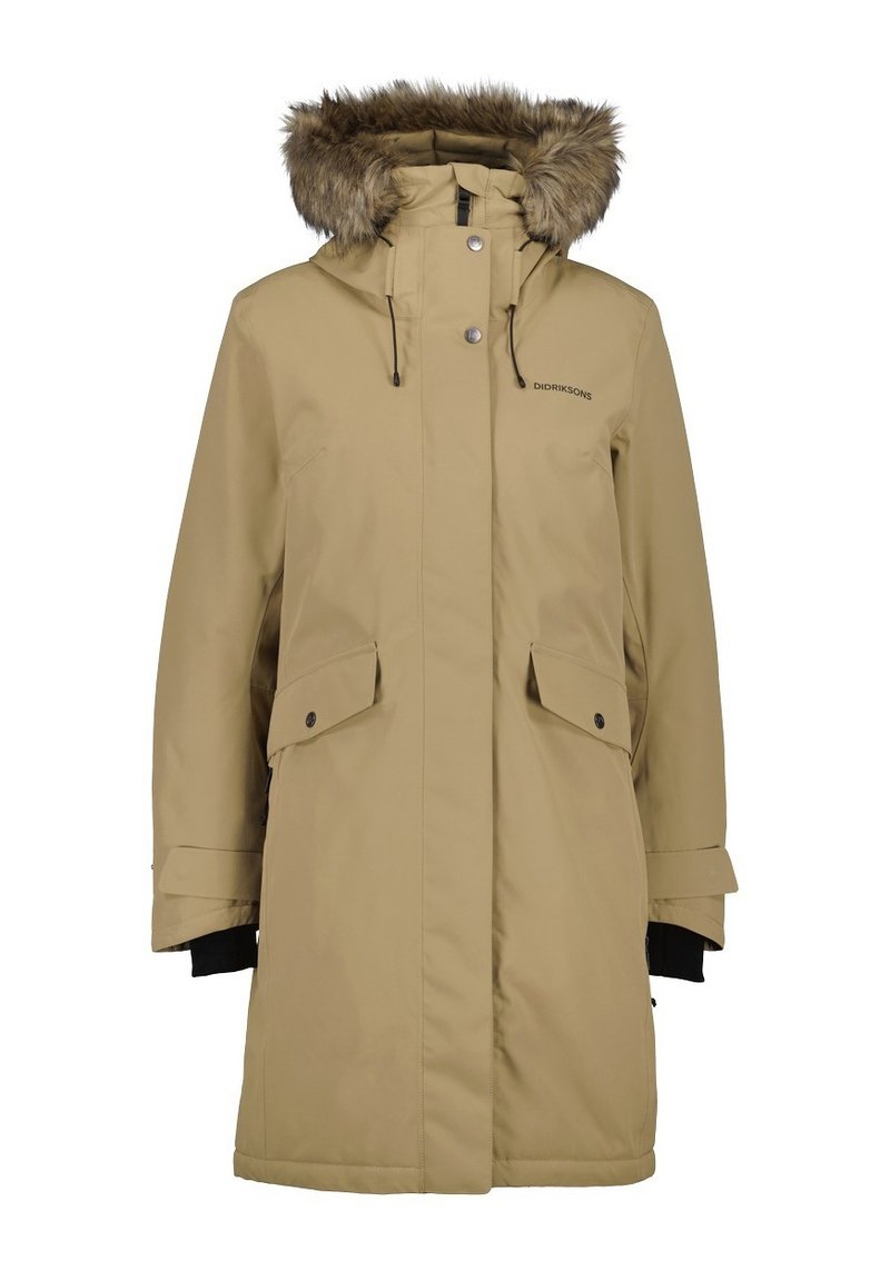 Veste d'extérieur beige avec capuche en fourrure, fermeture éclair et boutonnage à l'avant, deux poches poitrine et poignets ajustables. Design classique et fonctionnel.