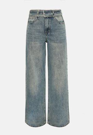 High-waisted wijde jeans van verwassen blauw denim met een bijpassende denimriem en klassiek ontwerp met vijf zakken.