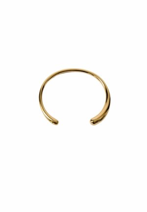 Bracciale a manica in tonalità oro con un design aperto e elegante, texture liscia e finitura lucida. Presenta estremità arrotondate per maggiore comfort.