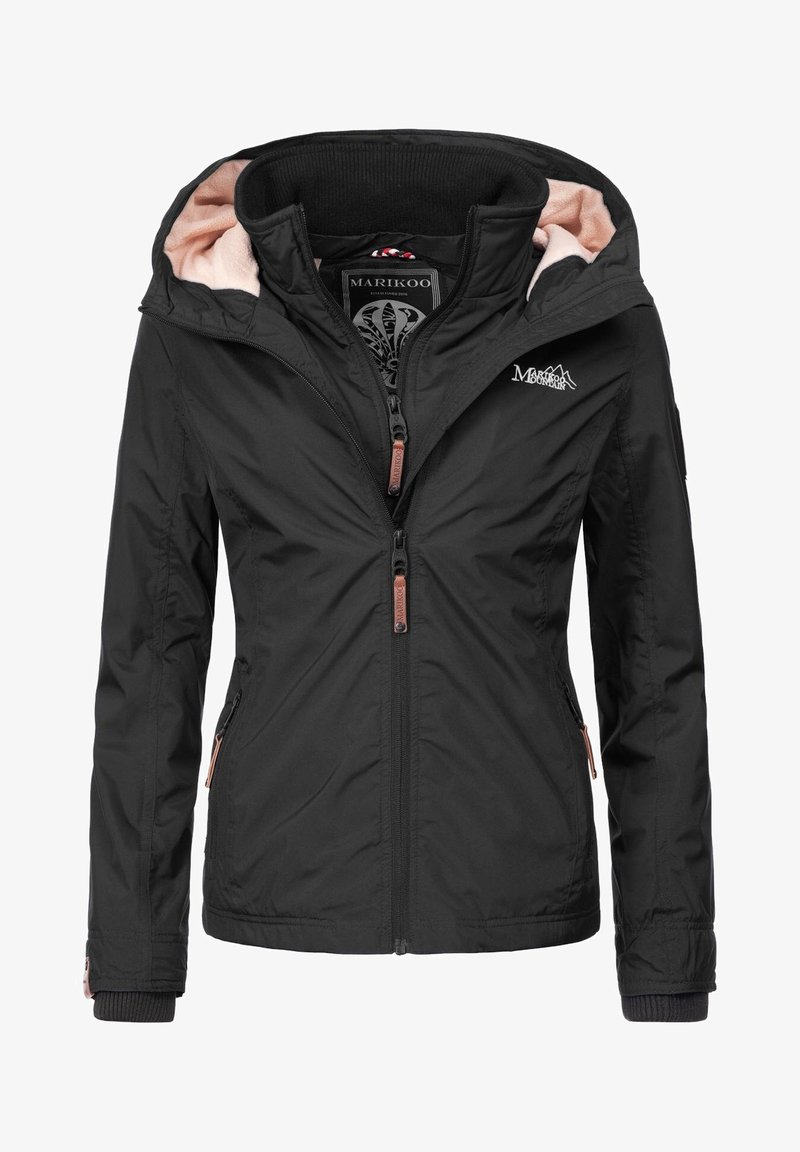 Veste d'extérieur pour femmes noires avec capuche, doublure en polaire rose, deux poches latérales zippées, et logo Marikoo Mountain sur la poitrine.