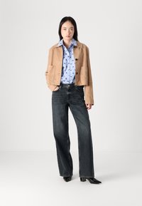 KARL LAGERFELD JACKET - Jachetă piele - nougat