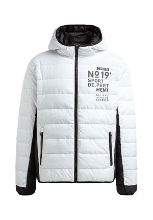 Veste en duvet noire et blanche avec capuche, texture matelassée, fermeture éclair à l'avant et graphismes imprimés sur la poitrine gauche et la manche.