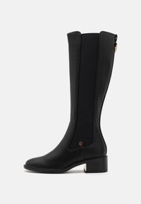 Unselected, black