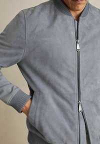 Reiss Bomber tipa jaka - denim blue