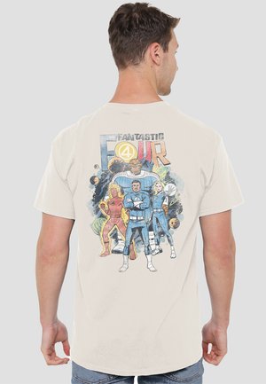 FANTASTIC FOUR COSMIC FIRST FAMILY BACK PRINT - Print T-shirt - off-white