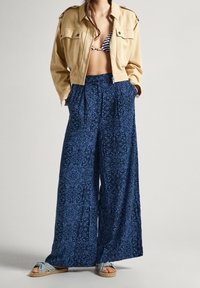 Pepe Jeans Tygbyxor - blue