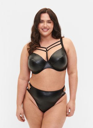 String - black