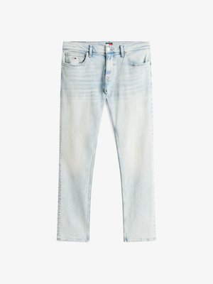 Jeans de denim azul claro con un diseño de pierna recta, textura suave, bolsillos frontales y patrones de desgaste sutiles. Cuenta con un cierre de botón y cremallera.