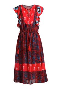 Rotes und blaues gemustertes Kleid mit Rüschensäumen, elastischem Bund und Quastenakzenten. Das Kleid weist durchgehend florale und paisley-artige Designs auf.