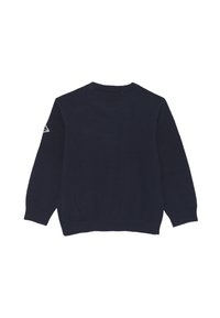 Maglione lavorato a maglia blu navy con maniche lunghe, colletto a coste, polsini e orlo, dotato di una toppa geometrica ricamata sulla manica sinistra.