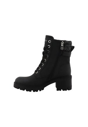 Bottine noire à lacets avec talon épais, fermeture éclair latérale et détail de manchette en tricot pour plus de texture et de style.