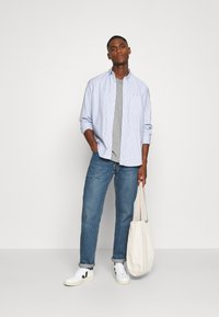 ARKET MALTE - T-shirt estampada - grey medium dusty