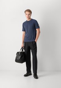 Calvin Klein Jeans BADGE REGULAR TEE - Základné tričko - ink