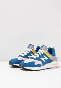 New Balance Sneakers - blue