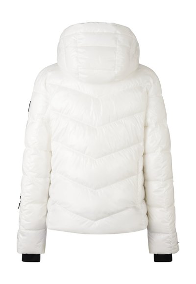 Witte pufferjack met een chevron-gequilte design, een capuchon en zwarte accenten op de mouwen. Glad, glanzend materiaal met een warme, geïsoleerde vulling.