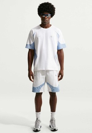 Nike Sportswear, NIKE SPORTSWEAR MEN'S SHORT-SLEEVE TOP SPORTSWEAR - T-shirts print - white light armoury blue wolf grey