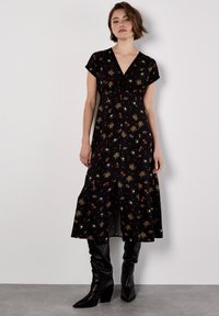 Unausgewählt, black