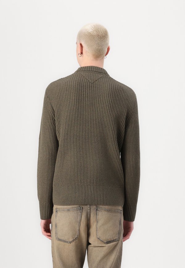 BADGE TEXTURED C NECK - Jumper3