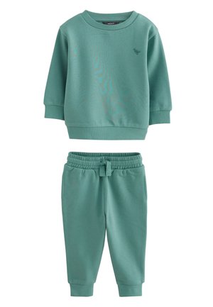 Next REGULAR FIT - AND JOGGERS SET - Träningsset - green