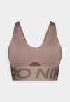 PRO INDY PLUNGE - Vidutiniškai krūtinę prilaikanti sportinė liemenėlė - mink brown/ironstone/white
