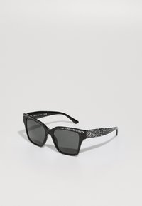 Saulesbrilles - black