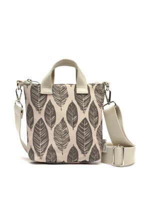 Kleine beige Stofftasche mit dunklen Blattmustern, kurzen Griffen und einem abnehmbaren, verstellbaren Schultergurt mit Metallverschlüssen.
