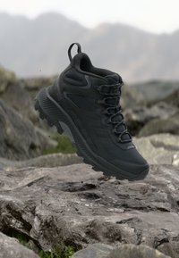 Επιλέχθηκε, black