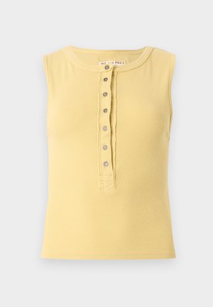 Varrukateta soonikuline kollane top ümmarguse kaelusega ja ees kuue nupuga plakeeritud.