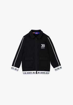 Giacca nera con zip, dotata di due tasche frontali, dettagli bianchi sulle maniche e sulla vita, e un logo con la scritta "Bugatti" sul petto e sull'orlo.