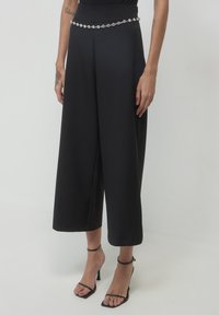 Unselected, ultrablack