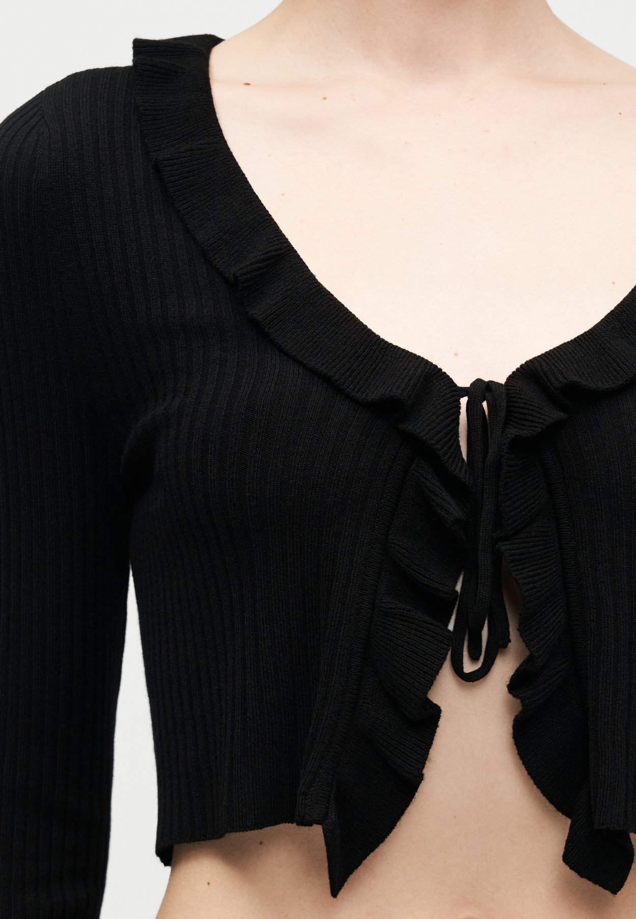 ONLMILA SHORT RUFFLE CARDIGAN