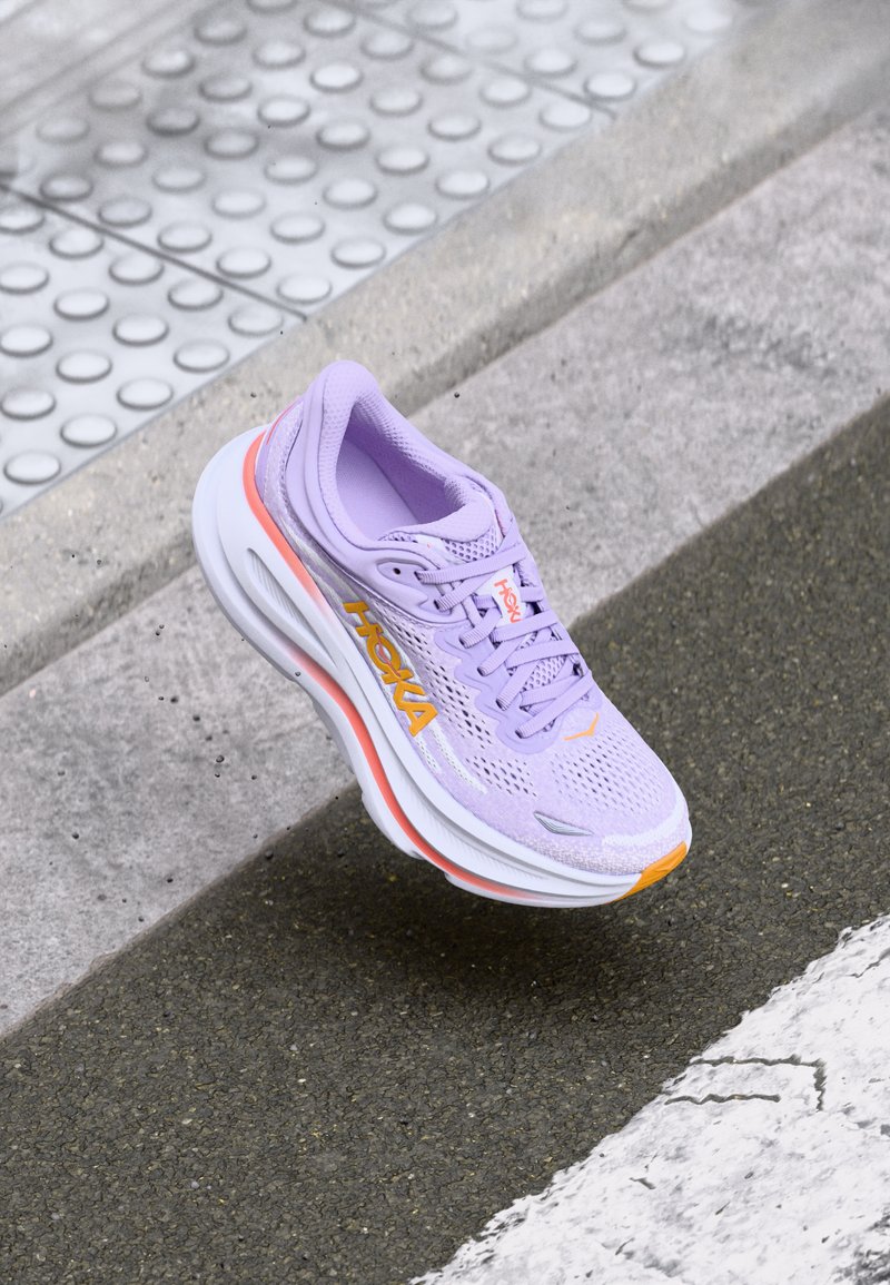 HOKA BONDI 9 - Tenisice za cestovno trčanje - aster flower/starlight glow