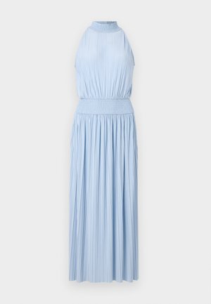 Vestido midi sem mangas, azul claro, com textura plissada e cintura franzida. O design apresenta um decote alto e uma saia fluida.