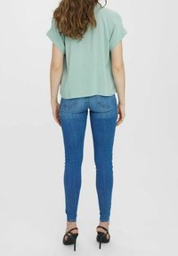 Vero Moda Skjortebluser - mottled green