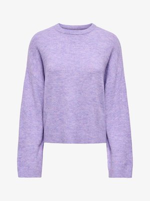 Laventelinvärinen pitkähihainen neulepusero, jossa pyöreä pääntie sekä resorit hihoissa ja helmassa. Pehmeä, hieman pörröinen pinta.