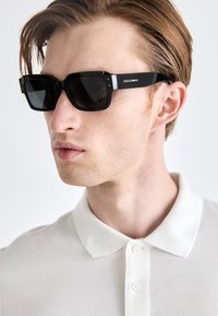 Selectat, black/dark grey