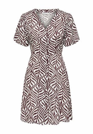 Sukienka z krótkim rękawem, zapinana na guziki z przodu, z dekoltem w serek i brązowym wzorem liści na białym materiale, z dopasowaną talią i rozkloszowanym dołem.