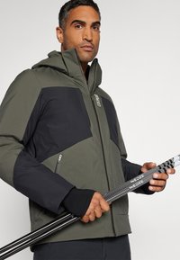Colmar MENS JACKET - Skijacke - forest/black