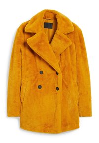 Cappotto doppio petto in faux fur giallo con ampio colletto, bottoni neri e tasche laterali. Texture morbida e colore vivace.
