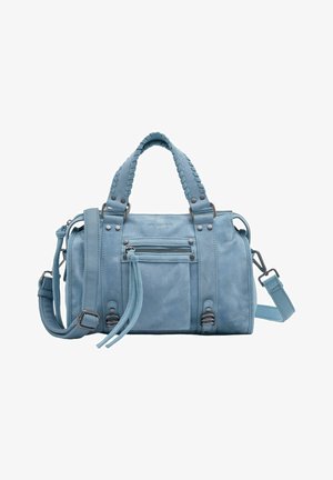 Sac à main en daim bleu clair avec poignées tressées, poche avant à fermeture éclair avec pompon et bandoulière réglable avec boucles en métal.