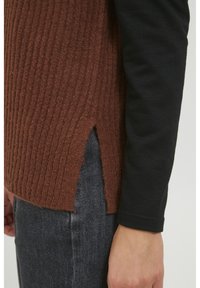 b.young Pullover - brown