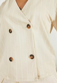 Next SHORT SLEEVE  - REGULAR FIT - Blazer - neutral white stripe
