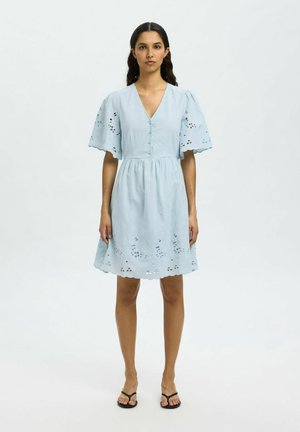 Selected Femme DAHLIA SHORT BRODERI - Robe de jour - cashmere blue