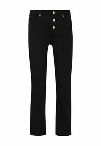 Vaqueros de denim negro de corte recto, con un cierre de cinco botones, bolsillos frontales sutiles y detalles clásicos de costura.