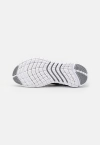 Nike Performance Scarpe da corsa su strada - black